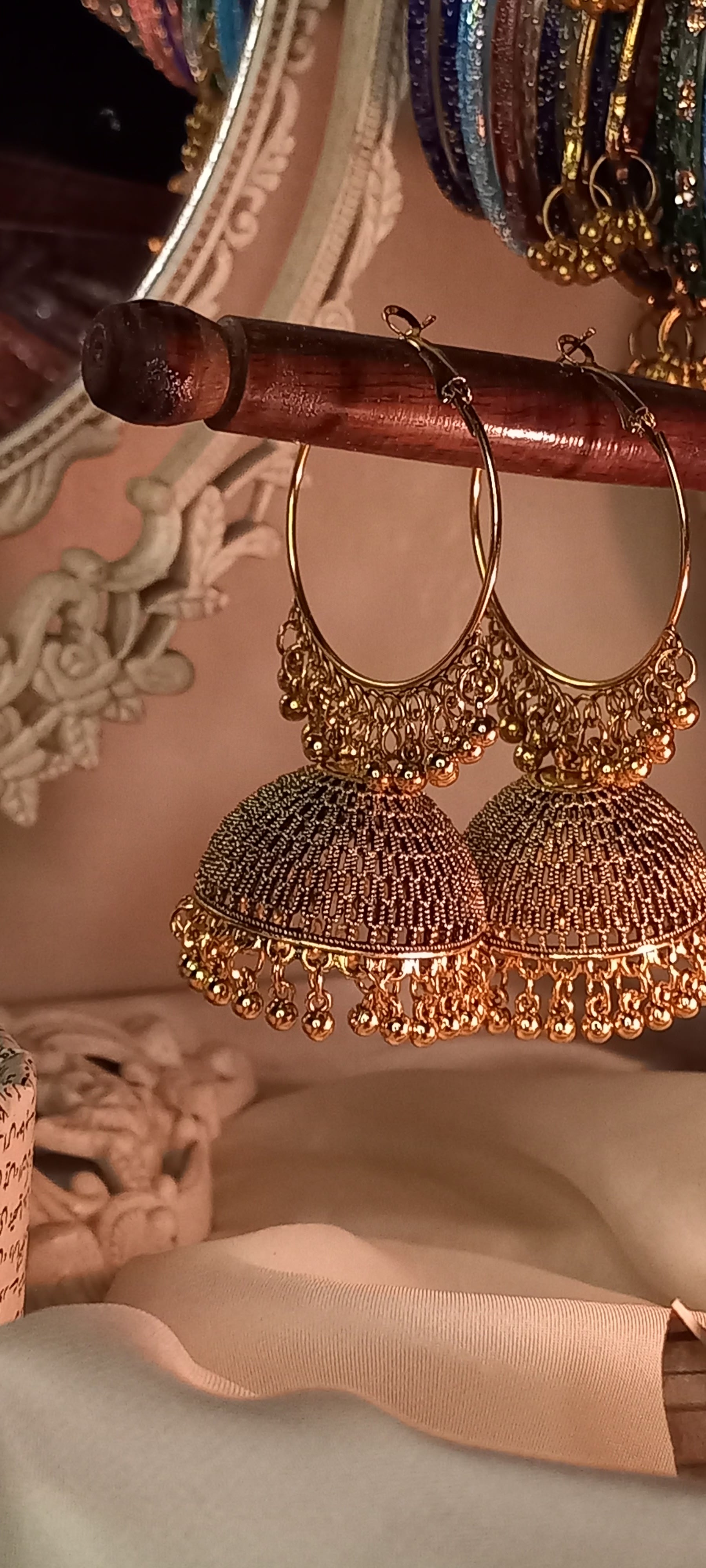Chandbali jhumka
