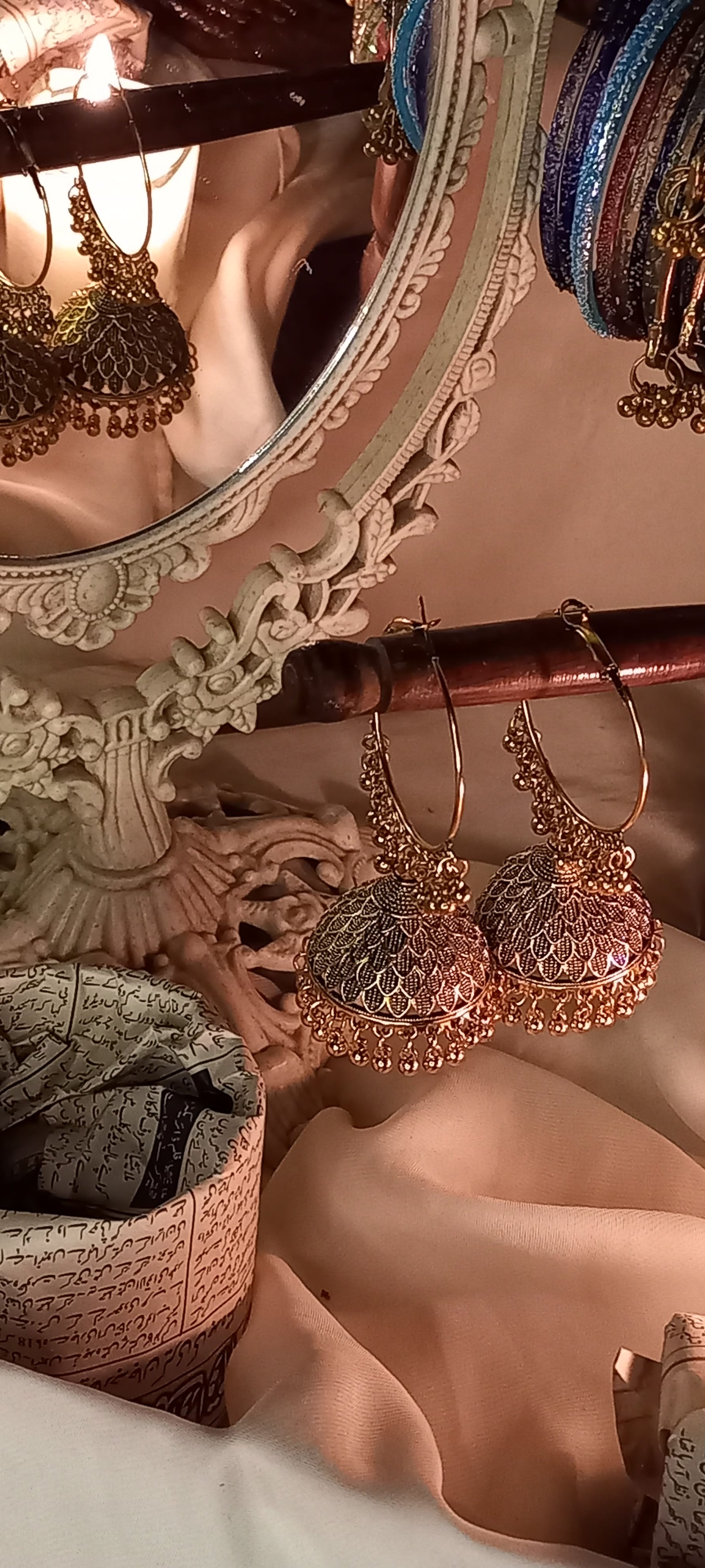 Chandbali jhumka mor design