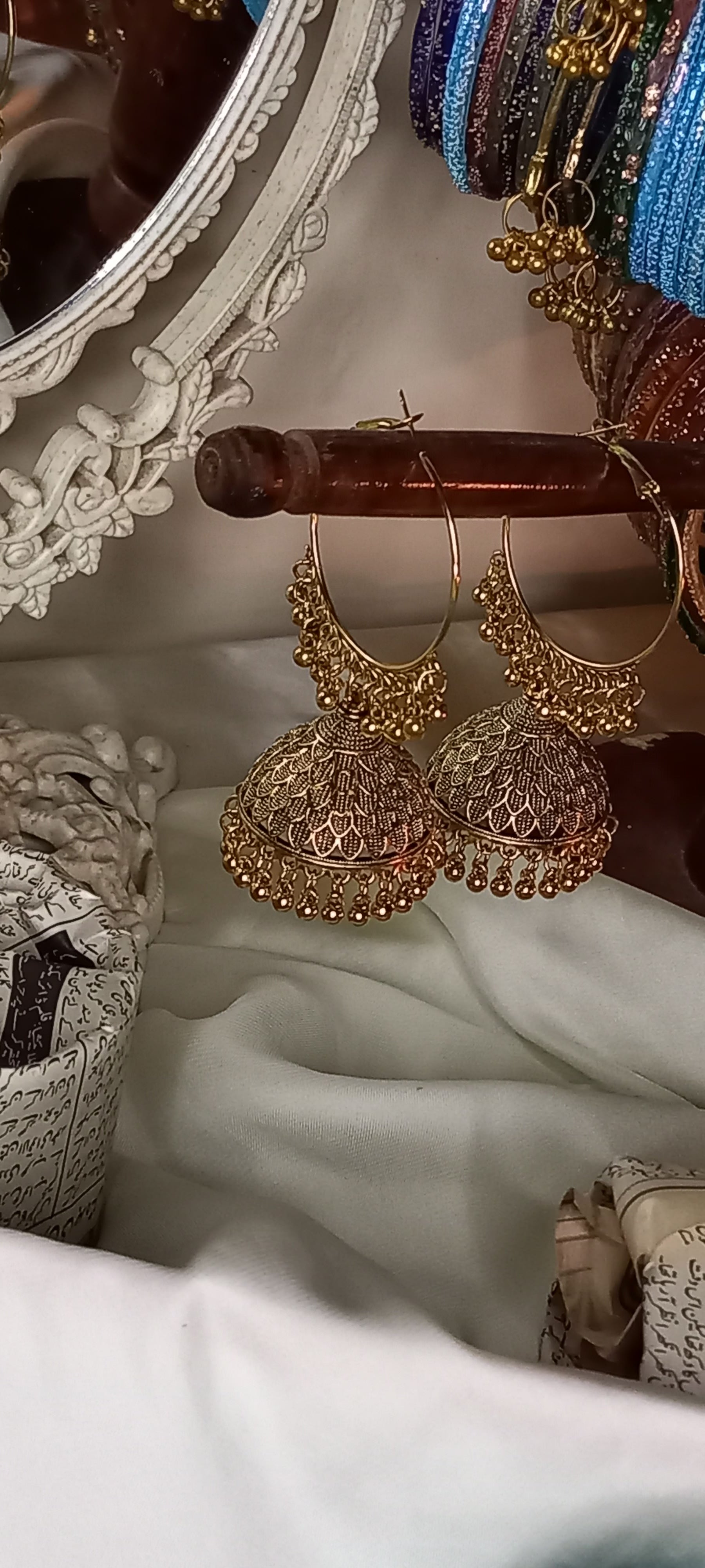 Chandbali jhumka mor design