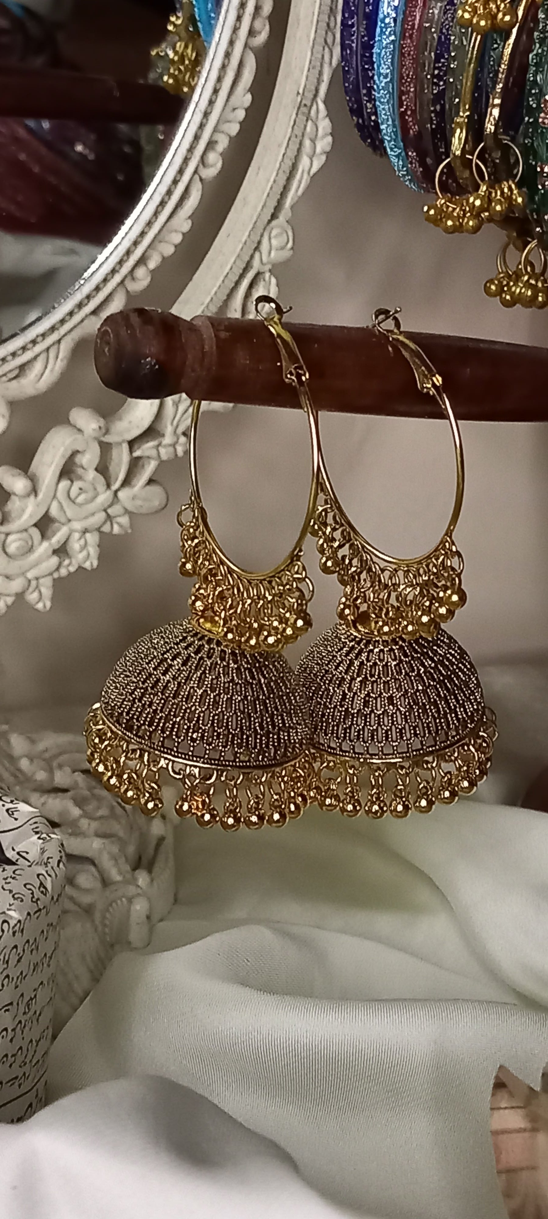 Chandbali jhumka